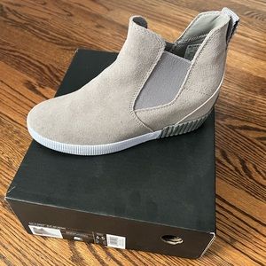 Sorel Gray Out n About Wedges size 6.5
